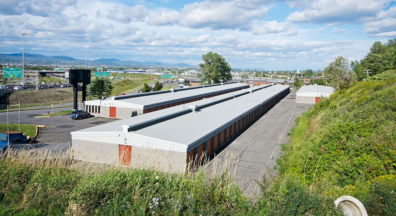 Minientrepôts à Québec sur la rue Galvani StorageMart