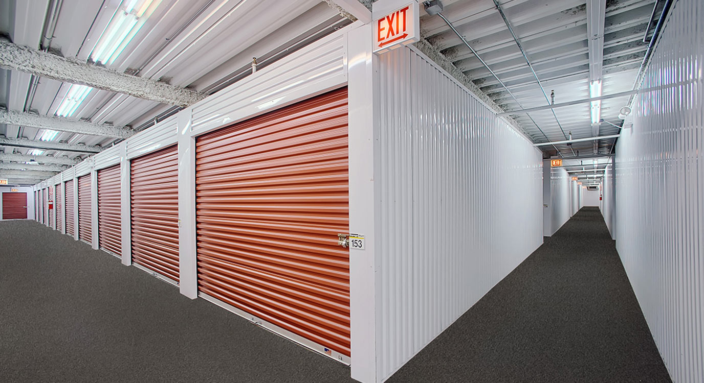Self Storage Units in Lombard, IL StorageMart