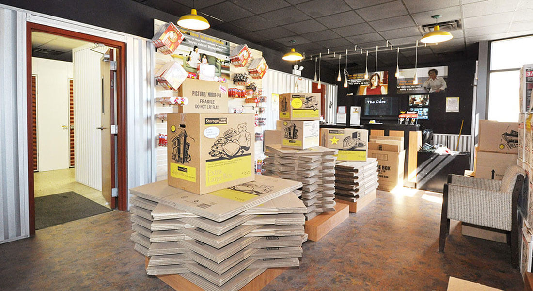 Storage Units in South Side Chicago Near Hyde Park StorageMart