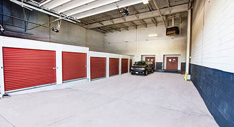 Storage in Northbrook IL | Heated Car Storage | StorageMart