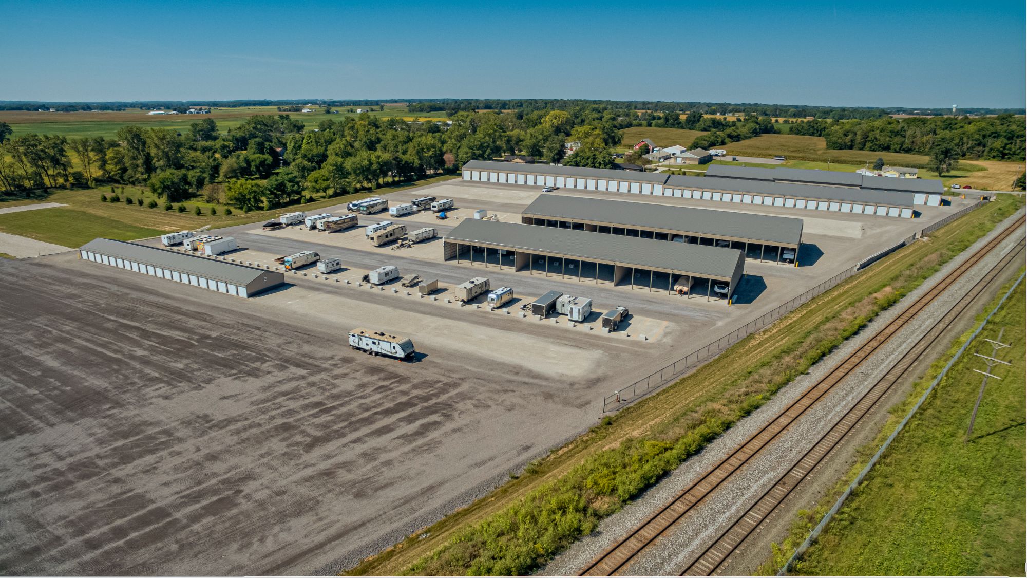 RV Camper Large Storage Units in Pittsboro Indiana