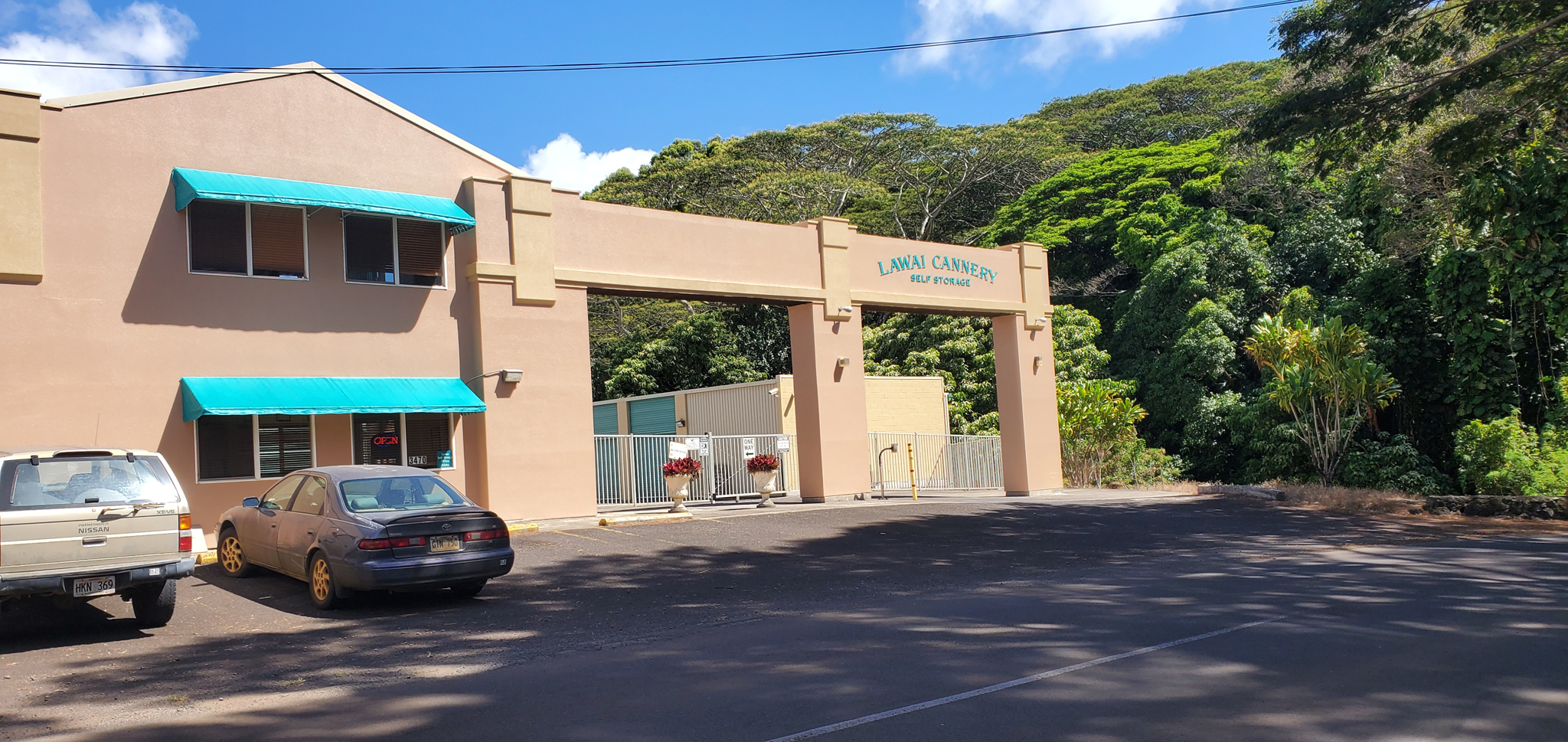 Lawai Cannery Self Storage Front Office and Gate