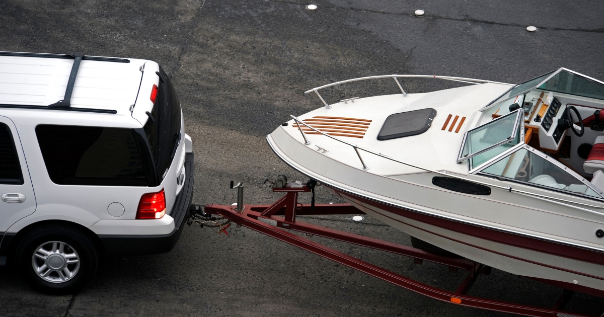 RV, Boat & Trailer Storage Near Green Bay | Drive-Up Bays Large drive-up bays with wide lanes for boats, campers, RVs, and trailers, plus heated options for winter. 24/7 access in Little Suamico, minutes off I-41.