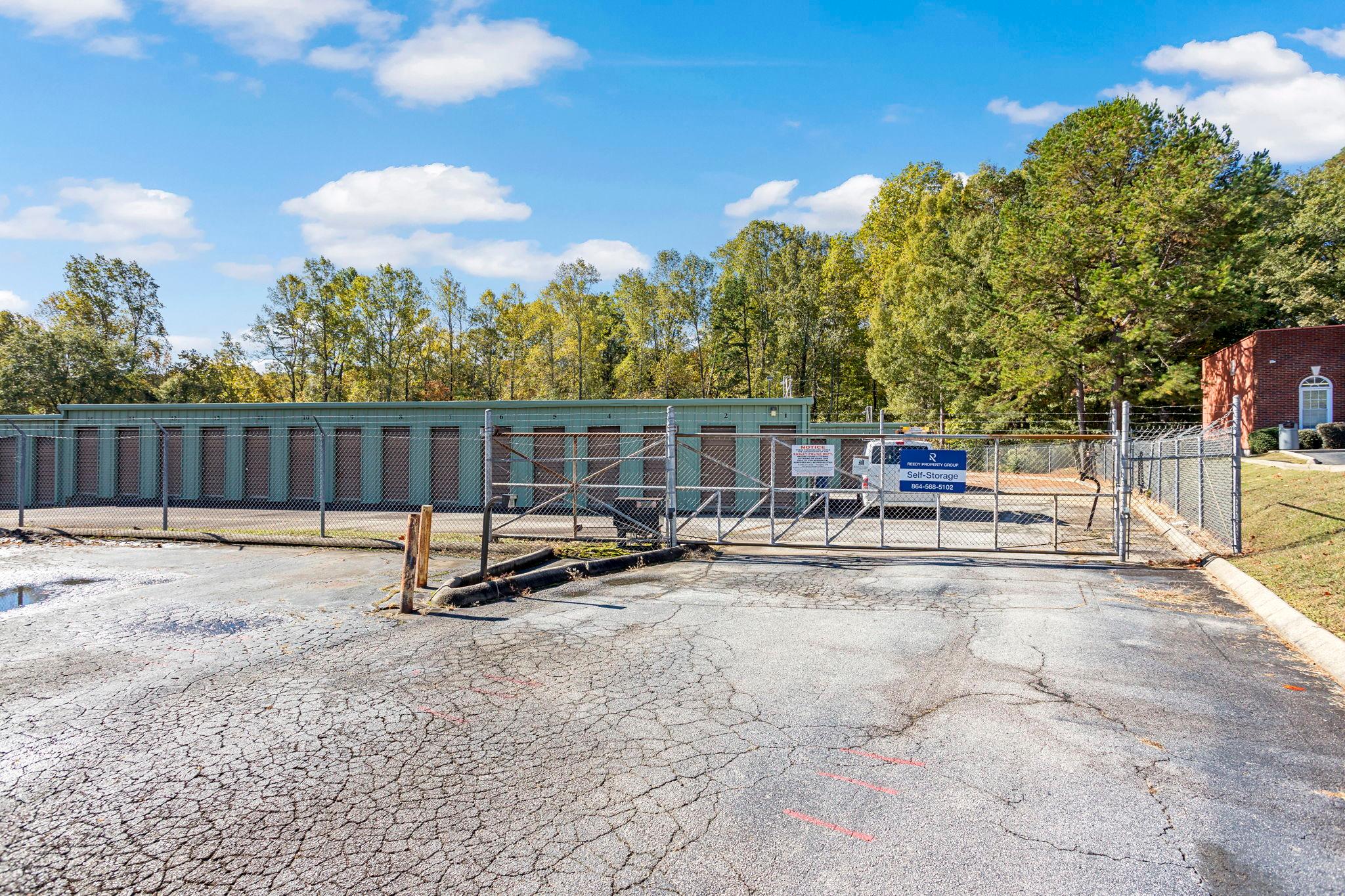 Carolina Center Self Storage 838 Powdersville Rd.   Easley SC 29642