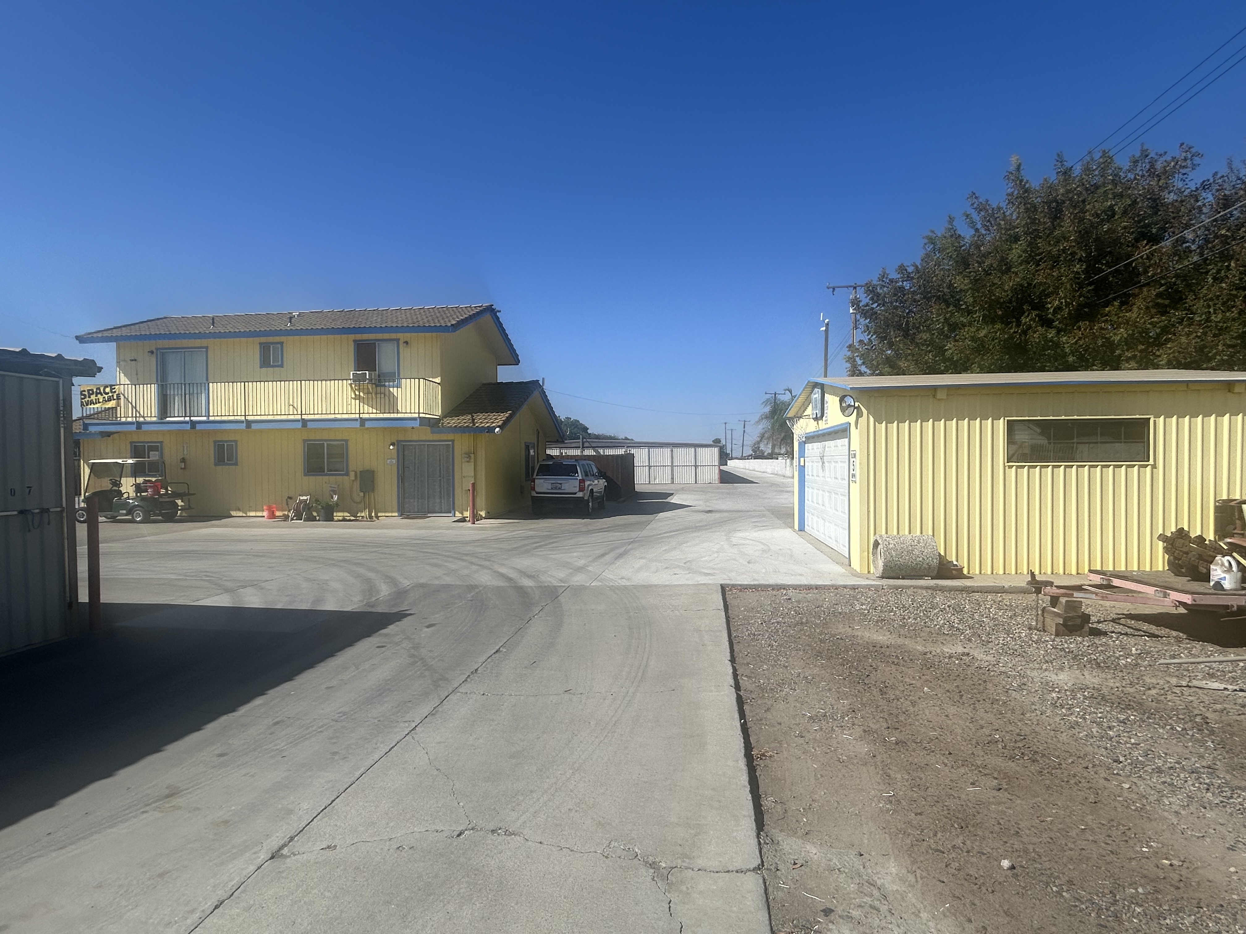 Stor-All Mini Storage 101 8 3/4 Ave Hanford, CA 93230