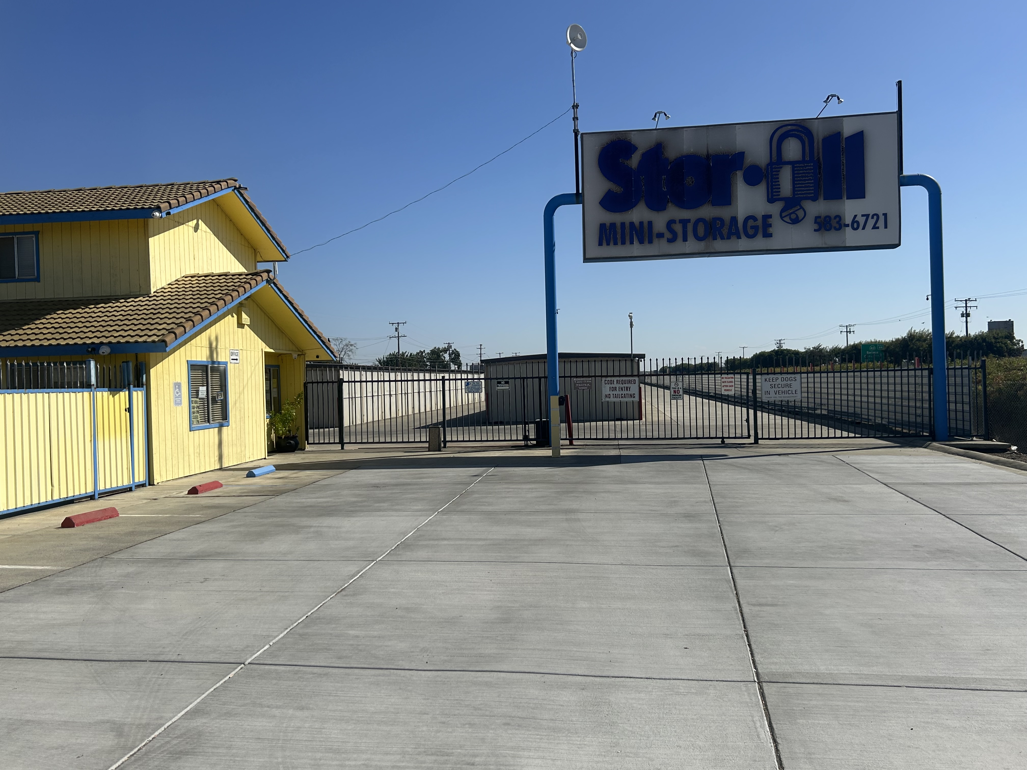 Stor-All Mini Storage 101 8 3/4 Ave Hanford, CA 93230