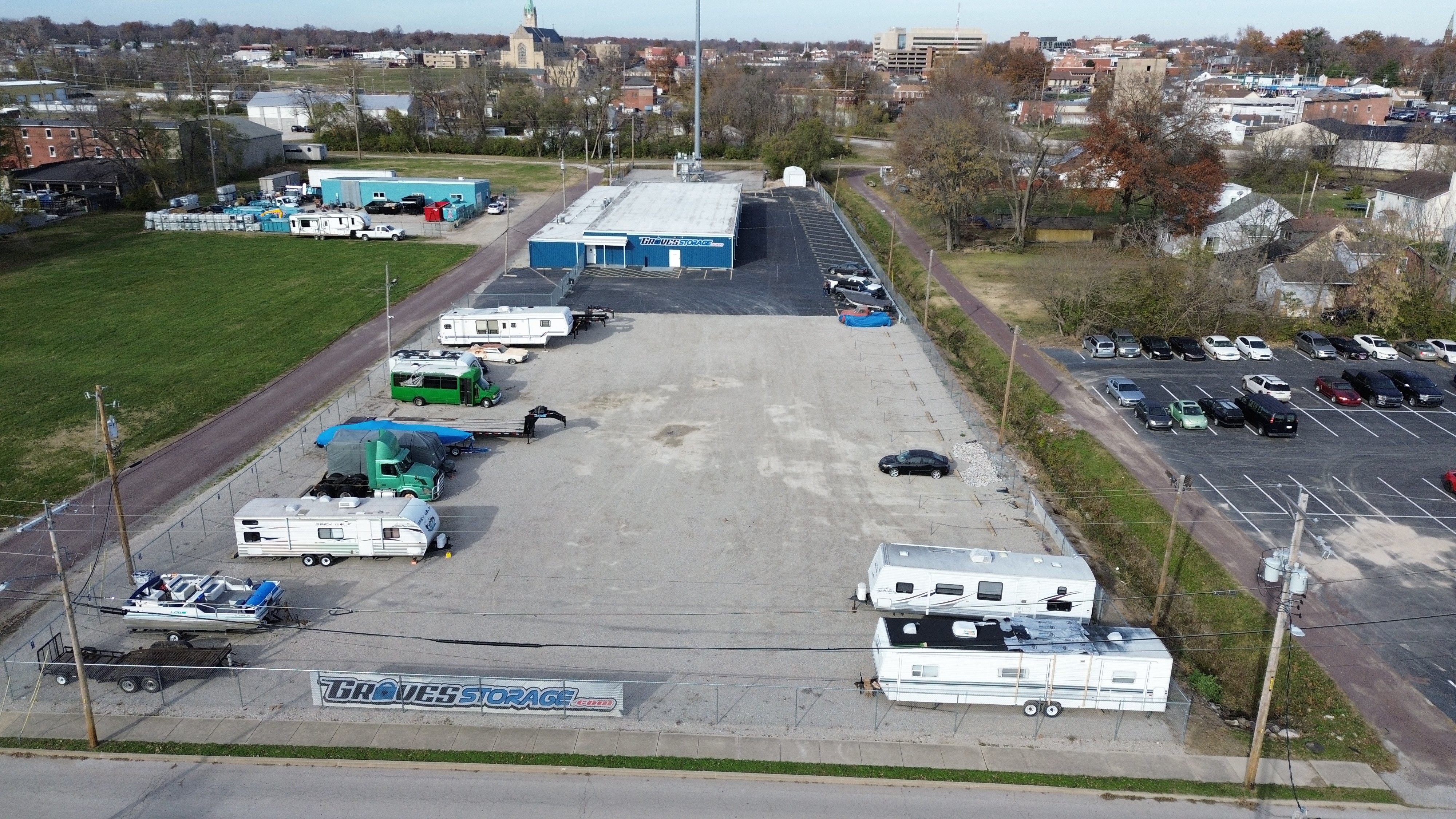 outdoor-rv-parking-belleville-il