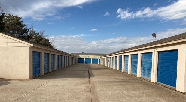 Drive Up Units at Safe & Secure Storage