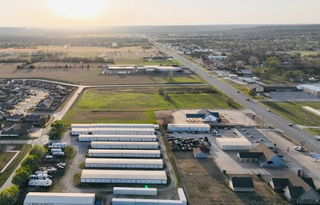 Locker Storage Claremore  in 1533 W 4th St Skiatook, OK 74070