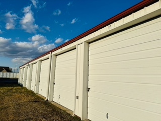 Locker Storage Claremore  in 1533 W 4th St Skiatook, OK 74070