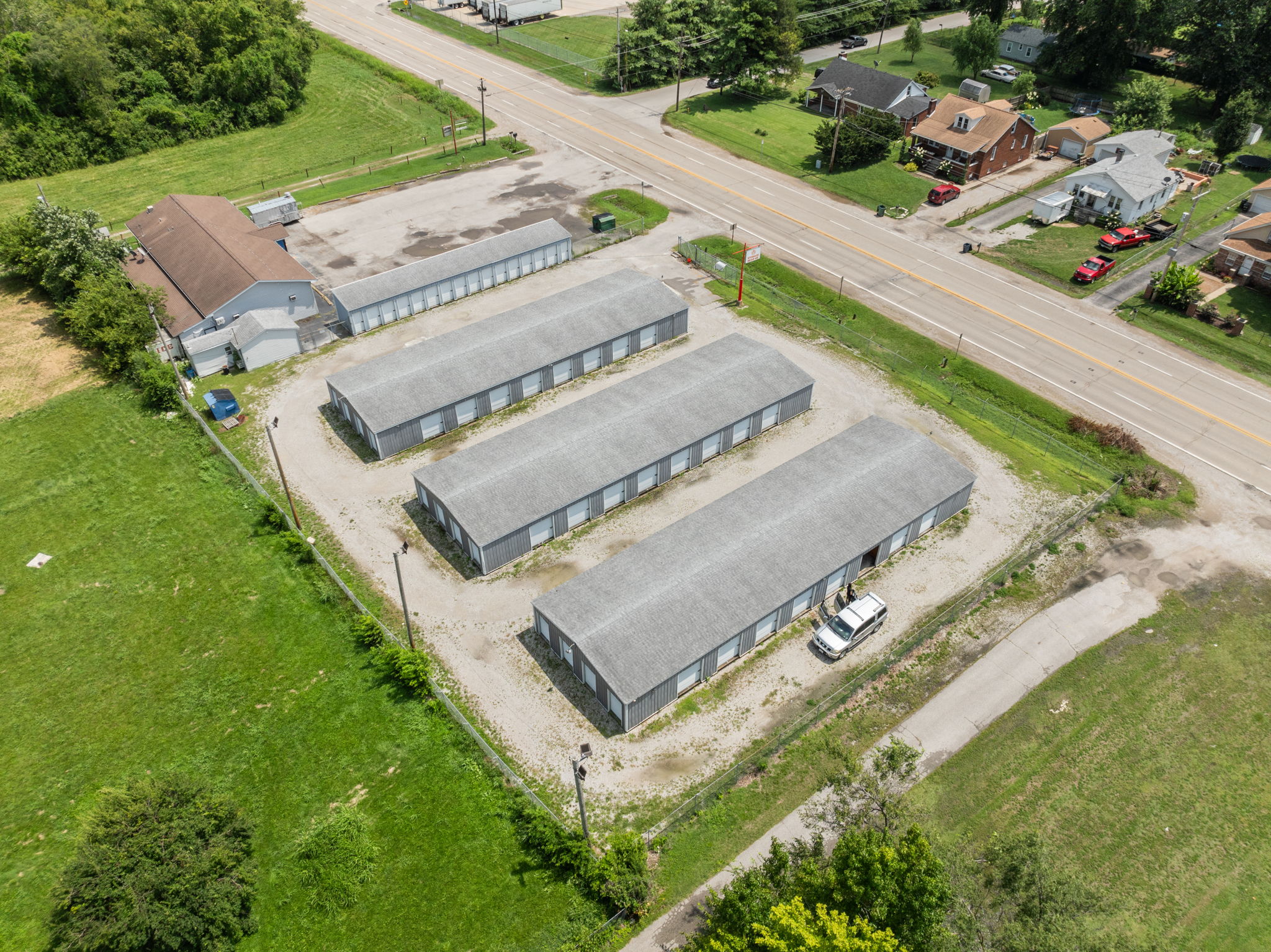 Backward view secured units in Fairmont City, IL