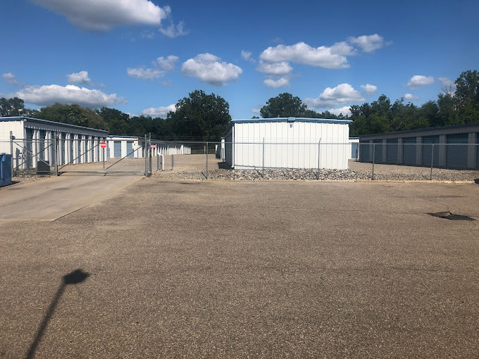 National Storage Owosso - South Gould 201 South Gould Street Owosso, MI 48867