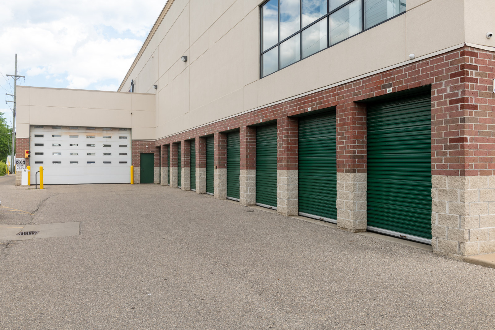 Premium Self Storage 22901 West Industrial Drive, Saint Clair Shores, MI 48080