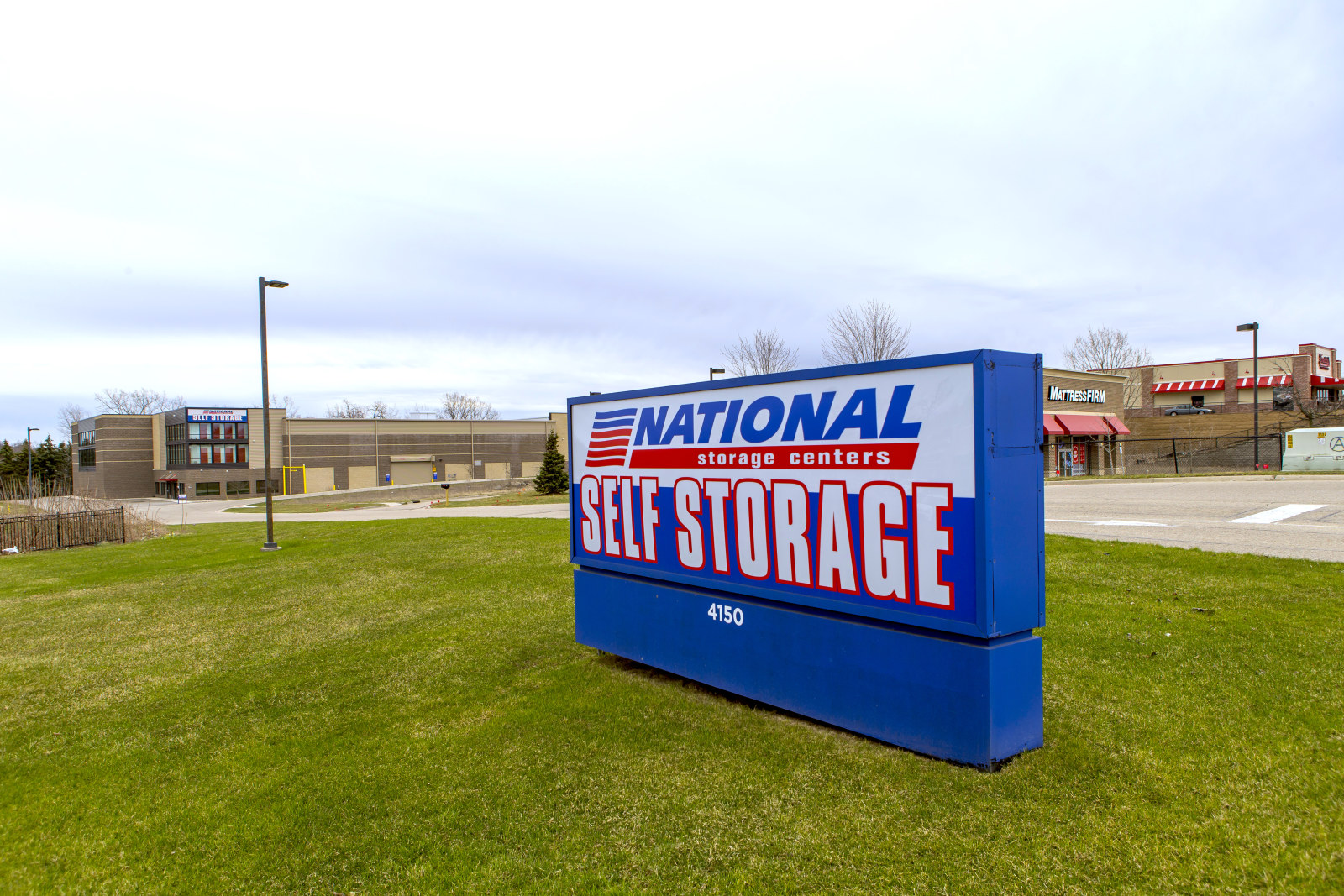  National Storage Comstock Park – Alpine II 4150 Alpine Ave. NW, Comstock Park, MI 49321