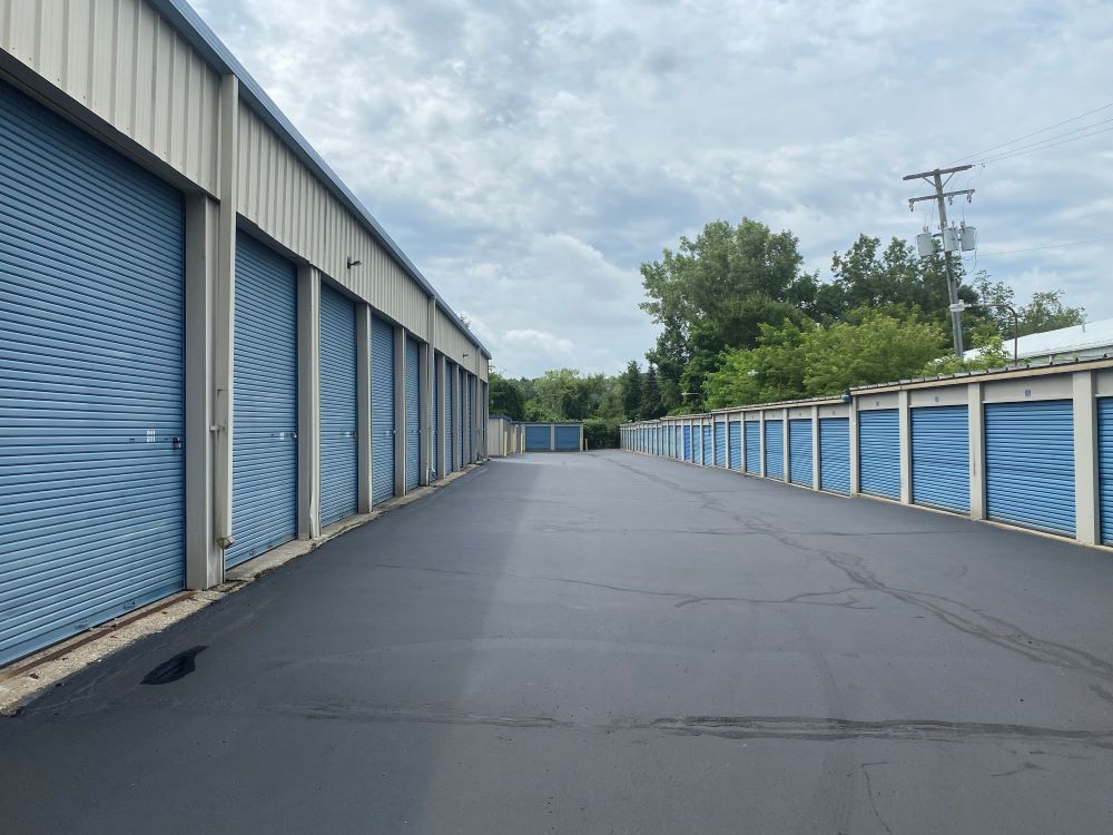 National Storage Brighton - Grand River 7286 W. Grand River  Brighton, MI 48114