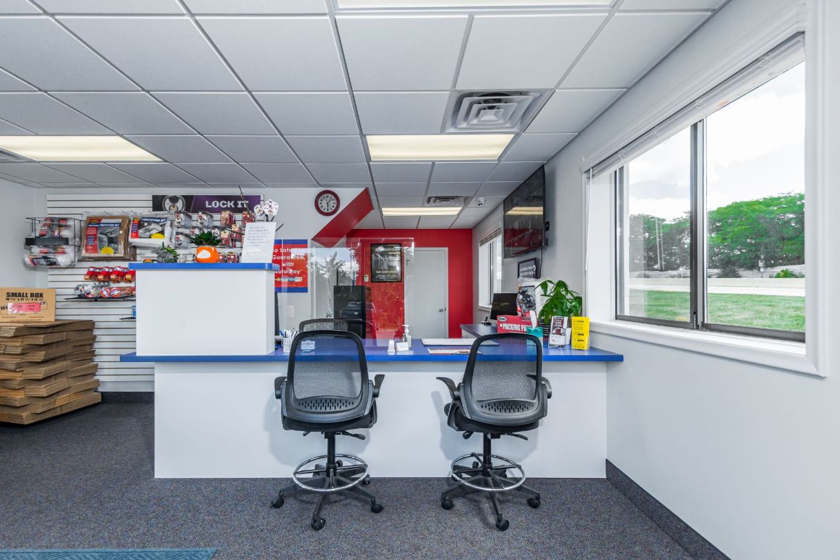 National Storage Bloomfield – MLK Blvd 800 Martin Luther King Jr. Blvd. South, Pontiac, MI 48341