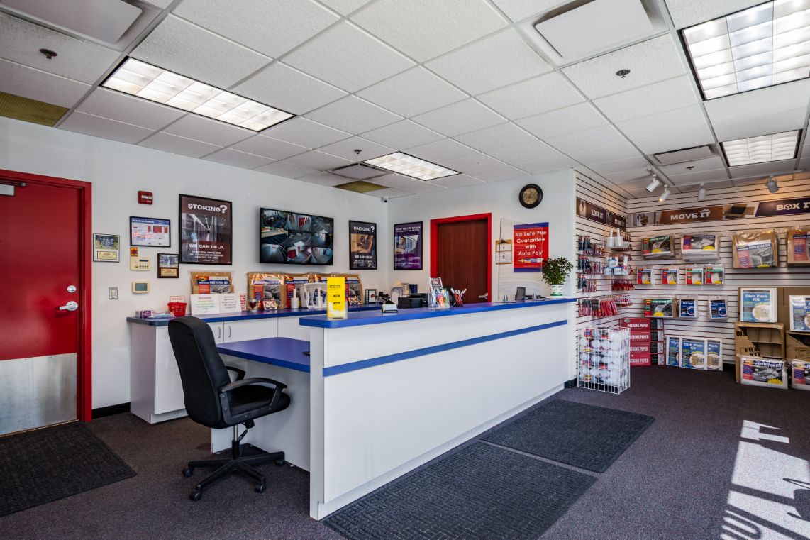  Center Line Self Storage 8561 E 10 Mile Rd., Center Line, MI 48015