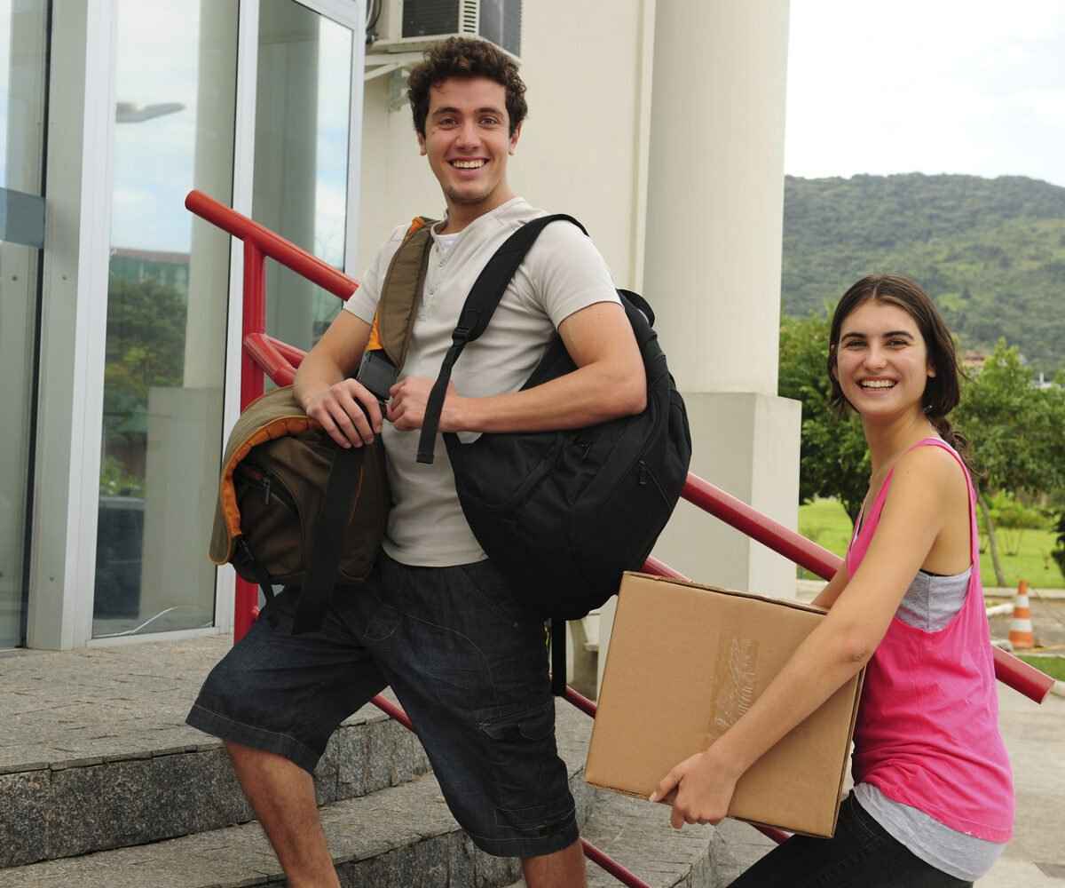 5 Tips to Make Moving into a Dorm Easier
