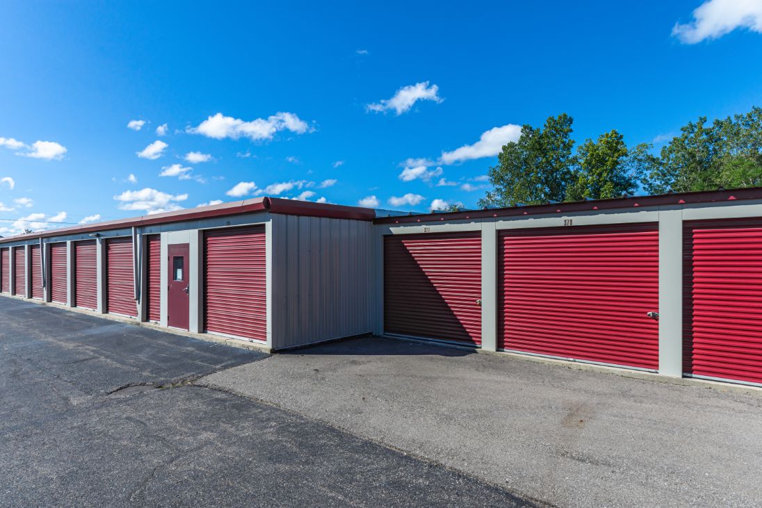 National Storage New Hudson – Grand River Road 53600 Grand River Ave., New Hudson, MI 48165