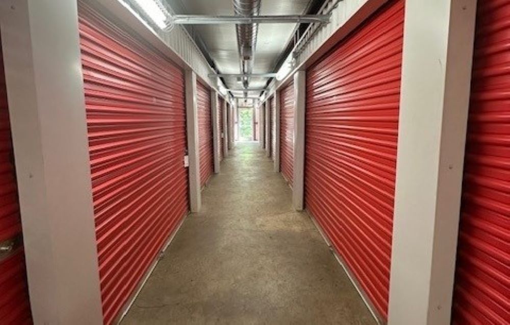  National Storage Kalamazoo – Gull Road 3330 Gull Rd., Kalamazoo, MI 49048