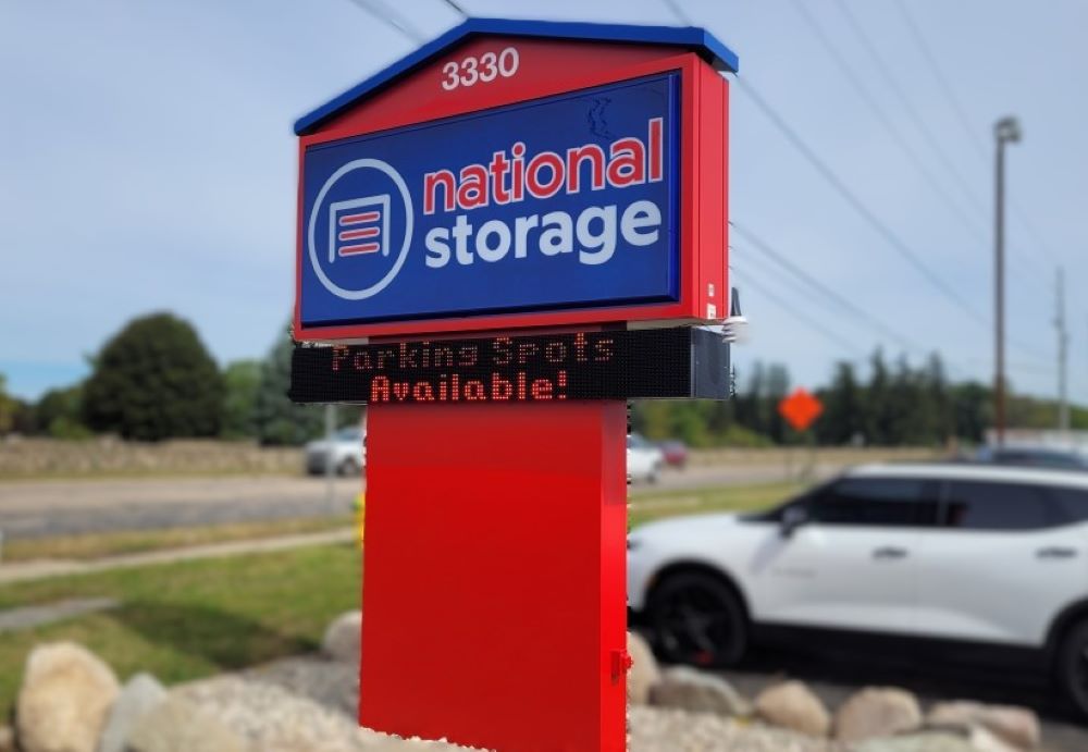  National Storage Kalamazoo – Gull Road 3330 Gull Rd., Kalamazoo, MI 49048