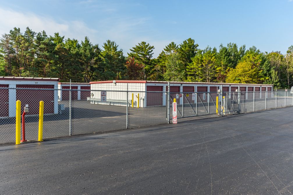 Harbor Park Self Storage 3389 M-119, Harbor Springs, MI 49740 (231) 259-9469