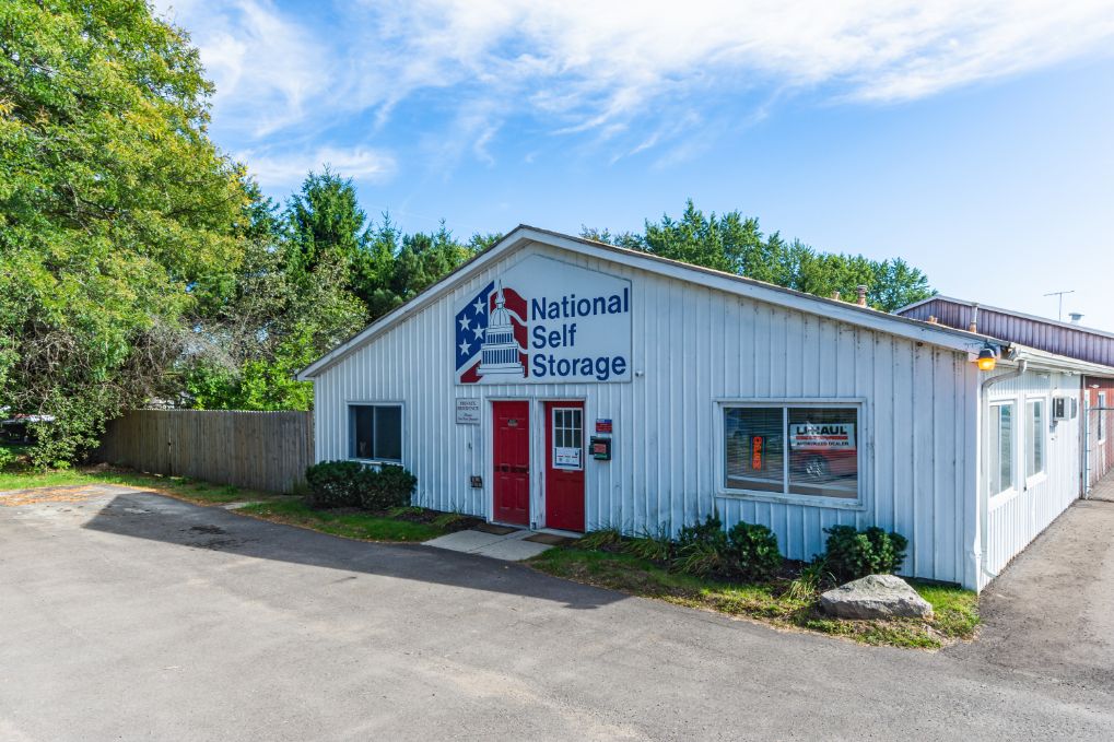  National Storage Highland – Allow Parkway Road 1574 Alloy Parkway Rd., Highland, MI 48356 (248) 781-2085