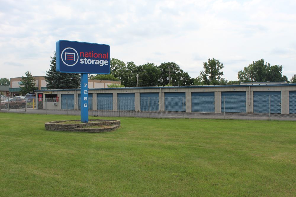 National Storage Brighton - Grand River 7286 W. Grand River  Brighton, MI 48114