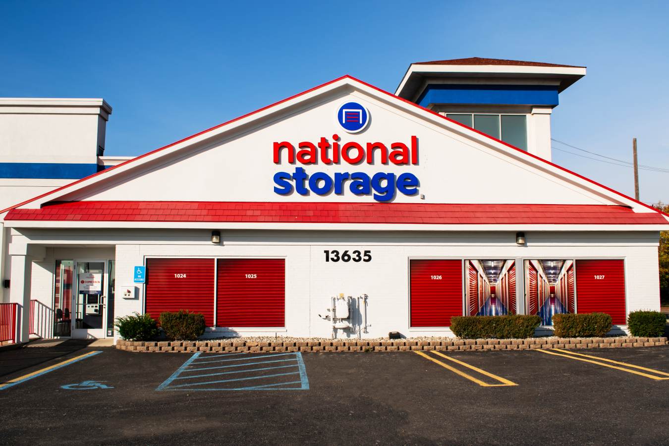 National Storage Livonia - Merriman Road 13635 Merriman Road Livonia, MI 48150