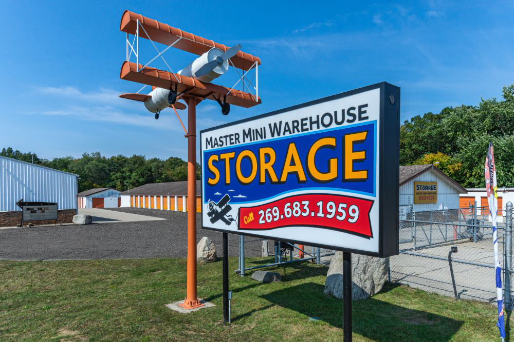  Self Storage Master Mini Warehouse 2044 S. 11th St., Niles, MI 49120
