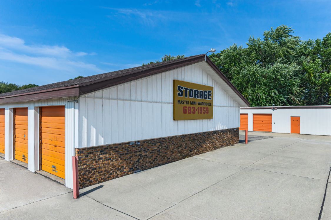  Self Storage Master Mini Warehouse 2044 S. 11th St., Niles, MI 49120