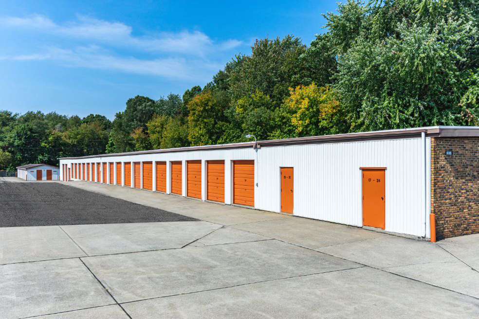  Self Storage Master Mini Warehouse 2044 S. 11th St., Niles, MI 49120