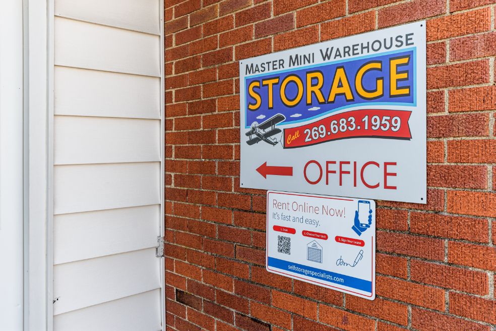 Self Storage Master Mini Warehouse 2044 S. 11th St., Niles, MI 49120