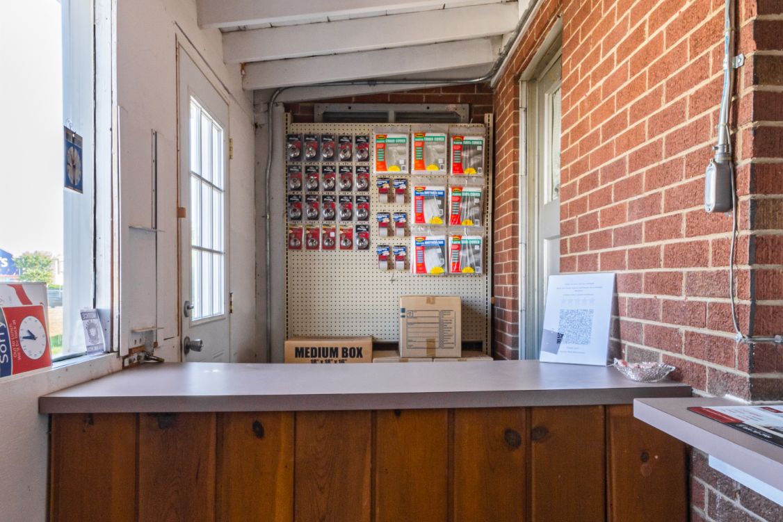  Self Storage Master Mini Warehouse 2044 S. 11th St., Niles, MI 49120