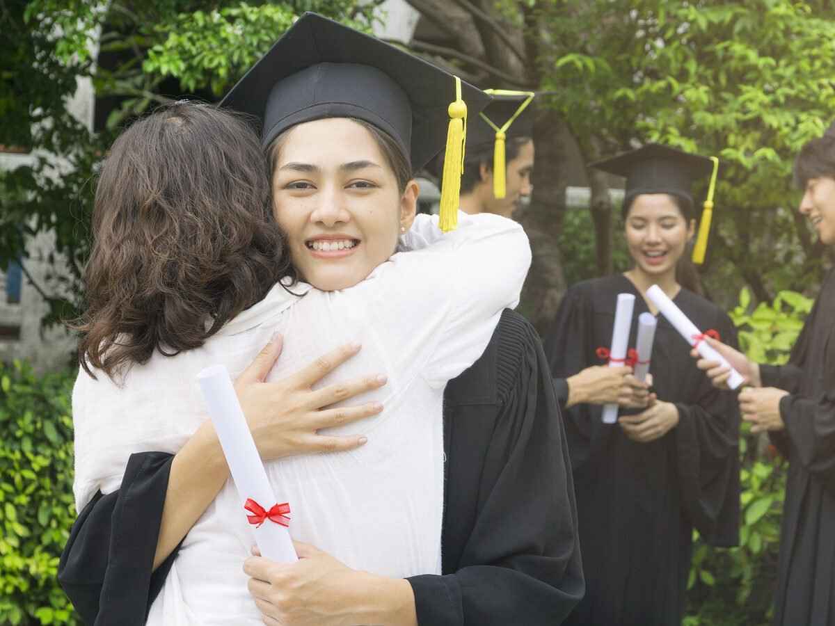 5 Tips for Living at Home After College