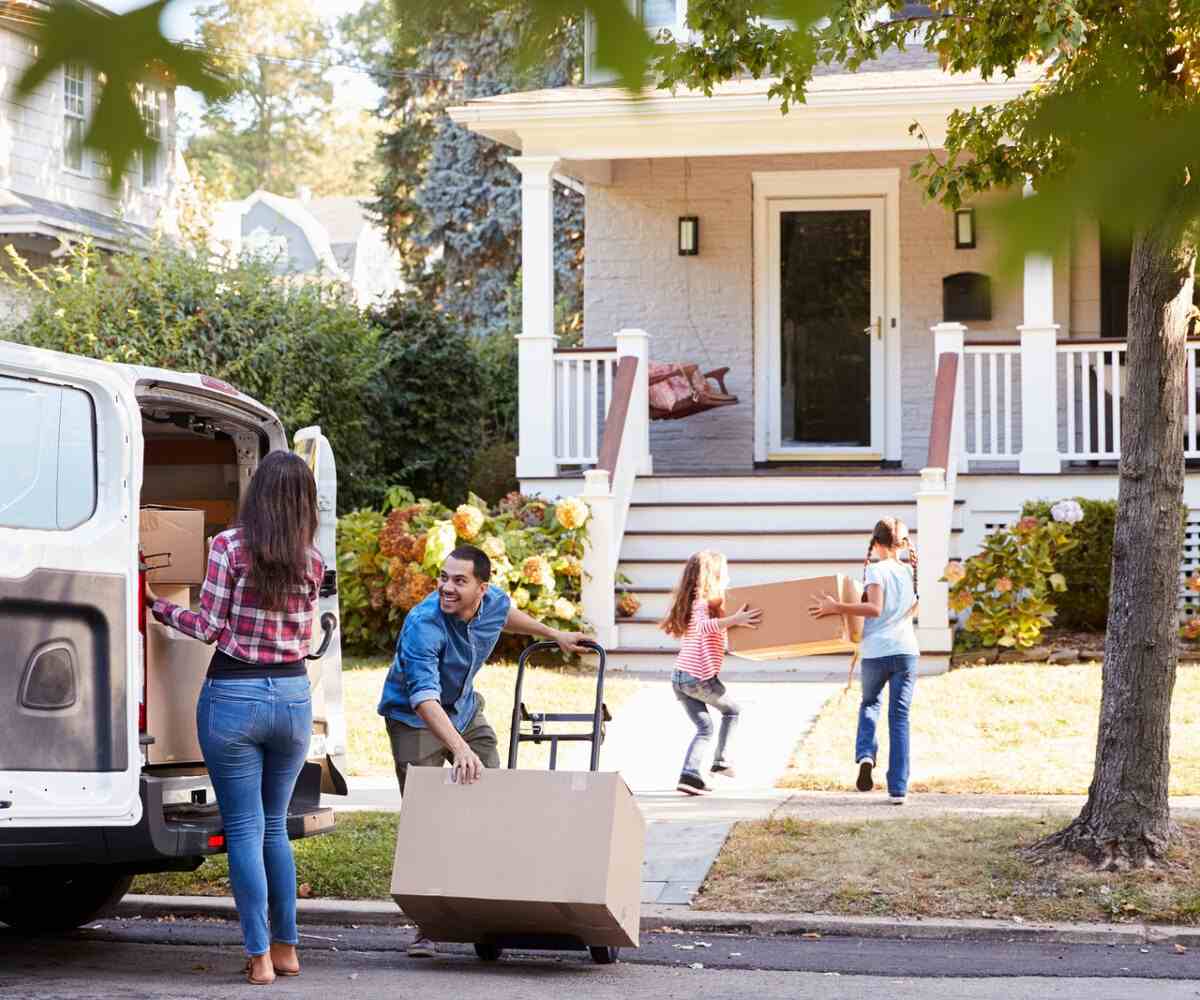 Moving with Children: Tips for Breaking the News & Helping them Adjust