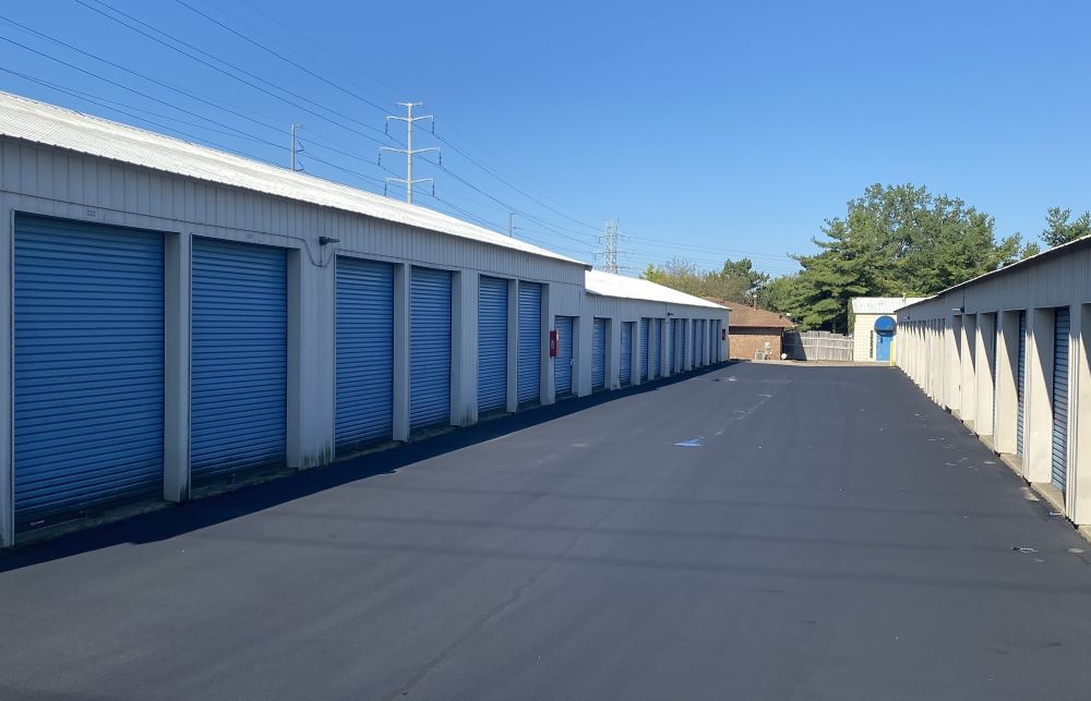 National Storage Howell – Grand Oaks 1481 Grand Oaks, Howell, Michigan 48843