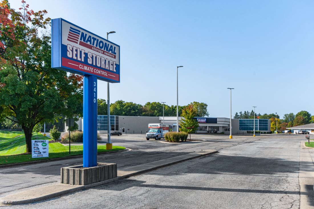National Storage Walker – Remembrance Road 3410 Remembrance Rd. NW, Walker, MI 49534
