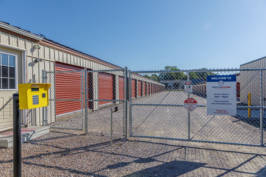 National Storage Evansville 1020 E Mount Pleasant Road, Evansville, IN 47725