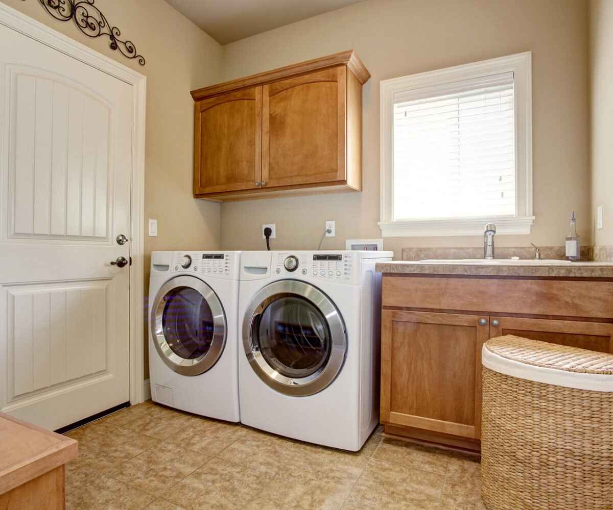 How to Move and Store a Washer and Dryer