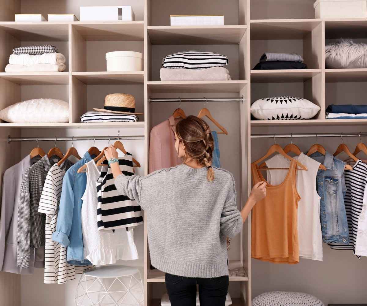 How to Transition from Winter to Spring Outfits
