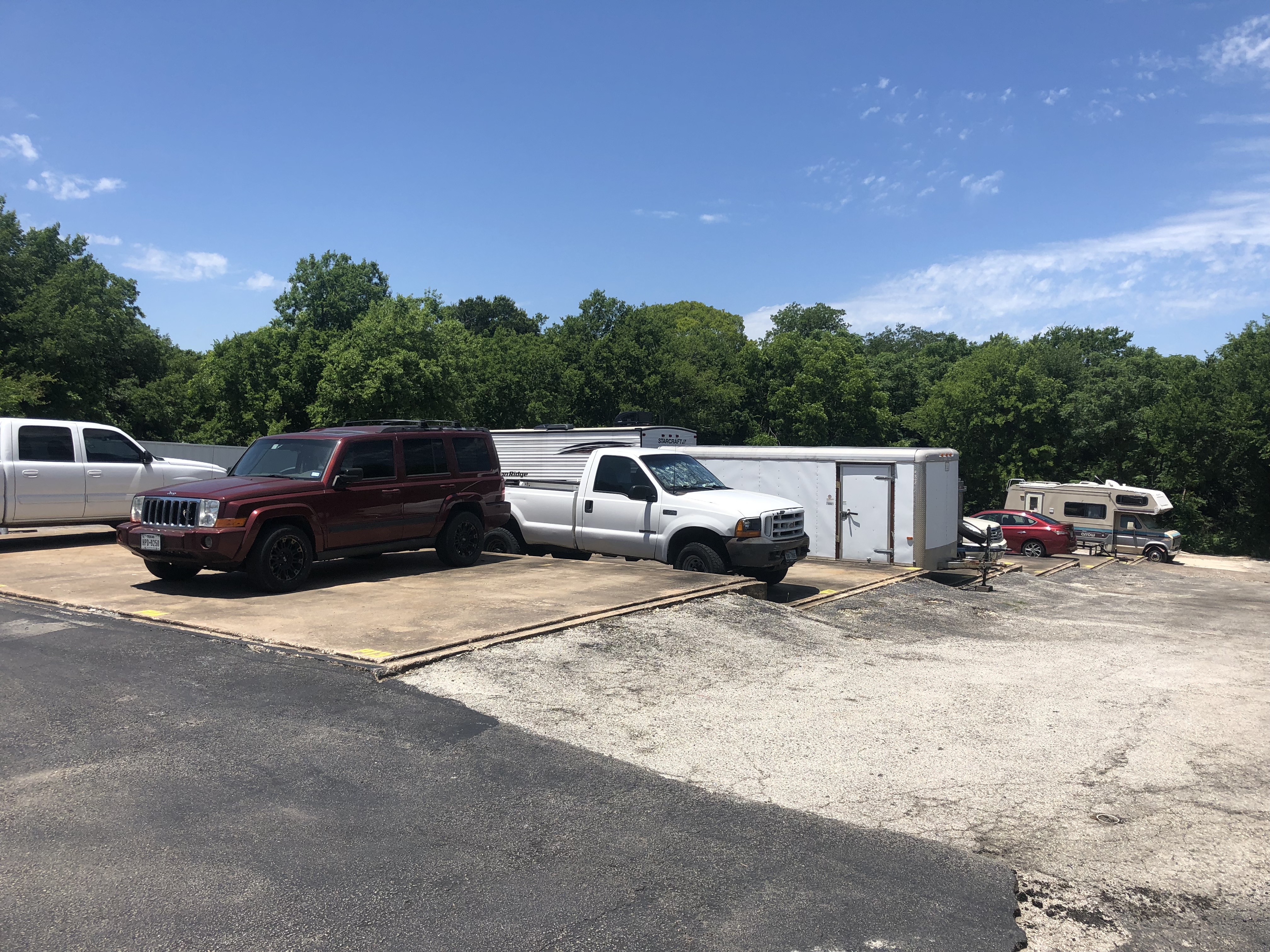 RV and Truck Parking storage