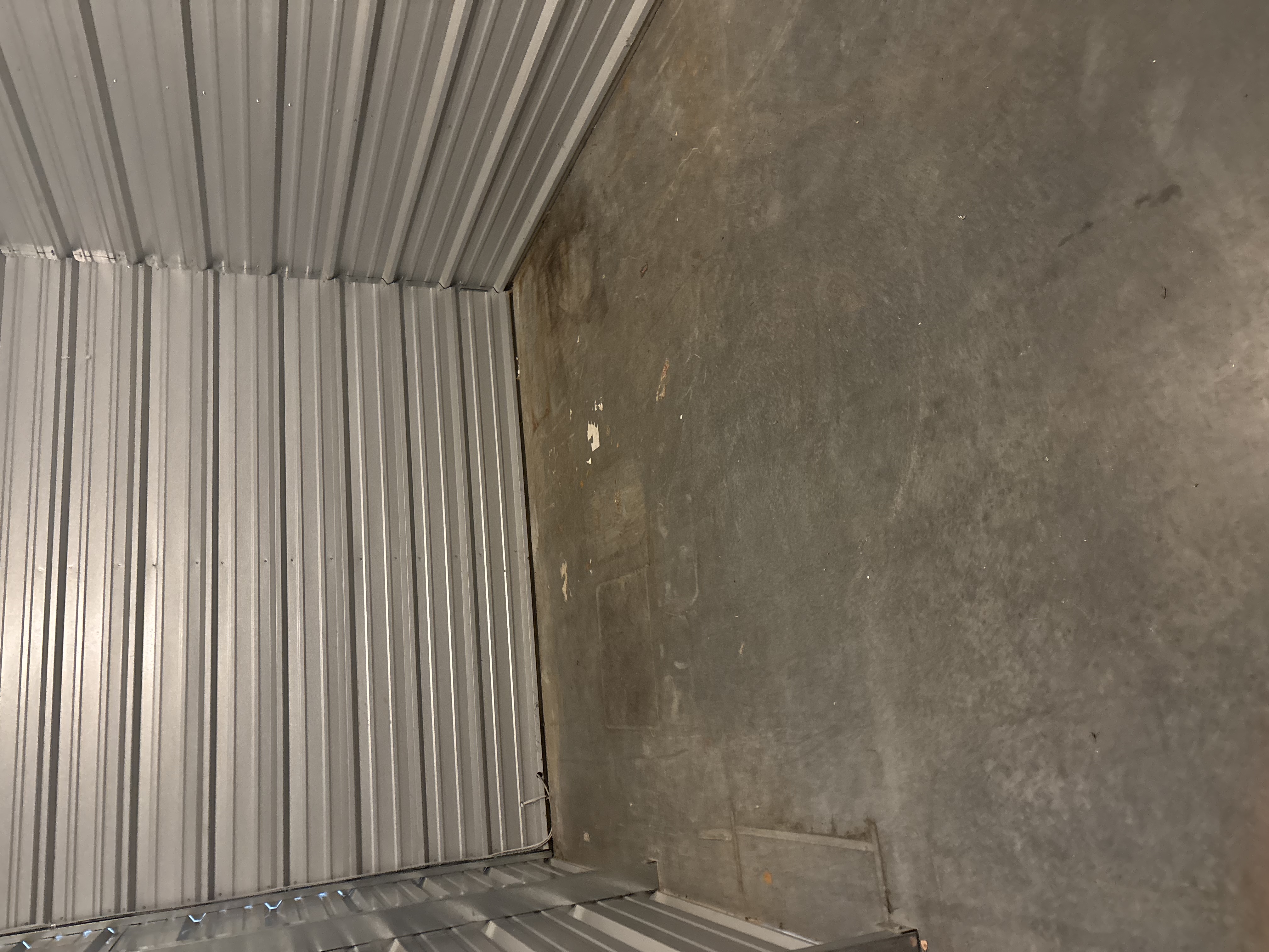 Empty unit