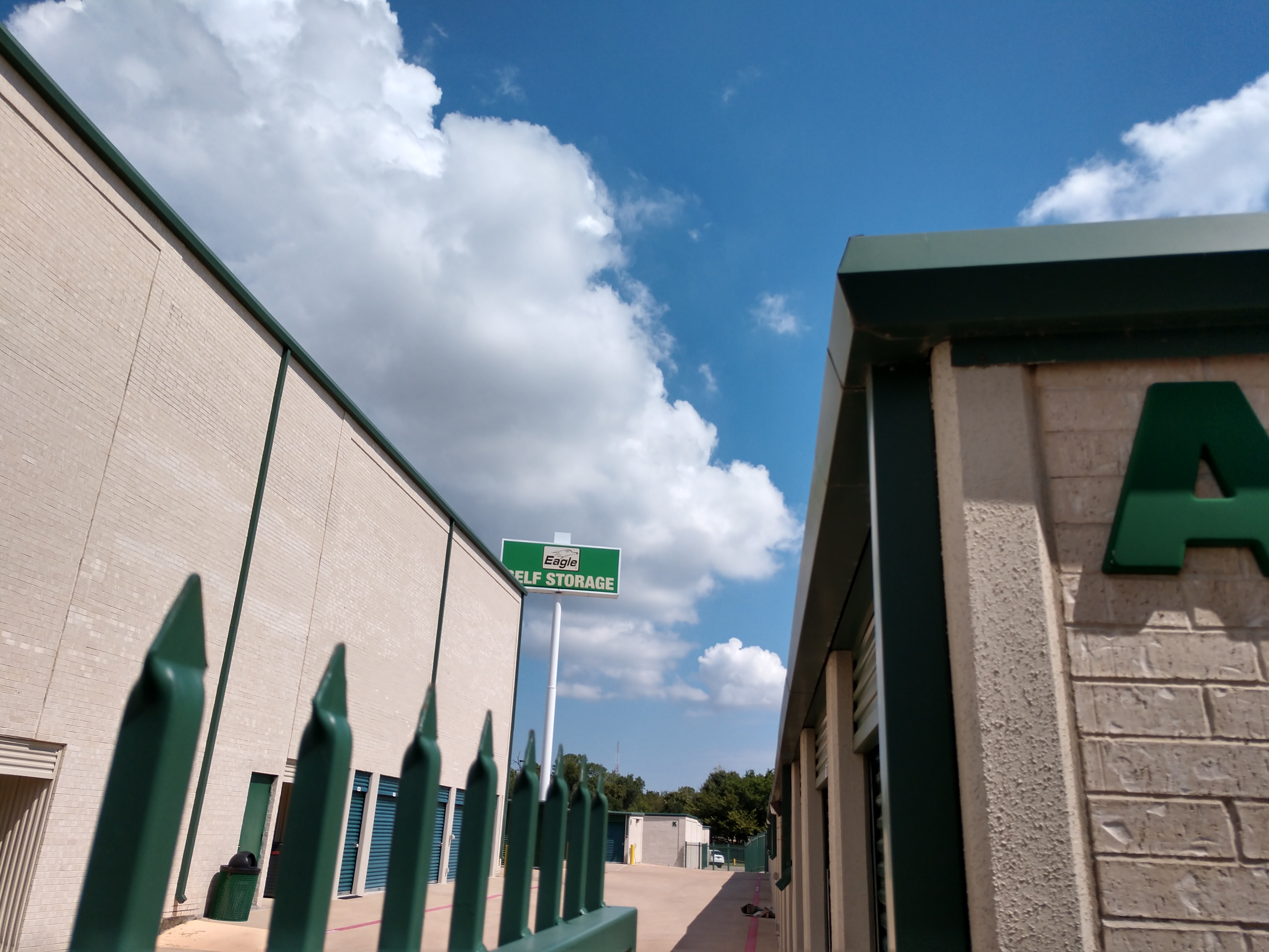 drive up and indoor self storage units fort worth tx