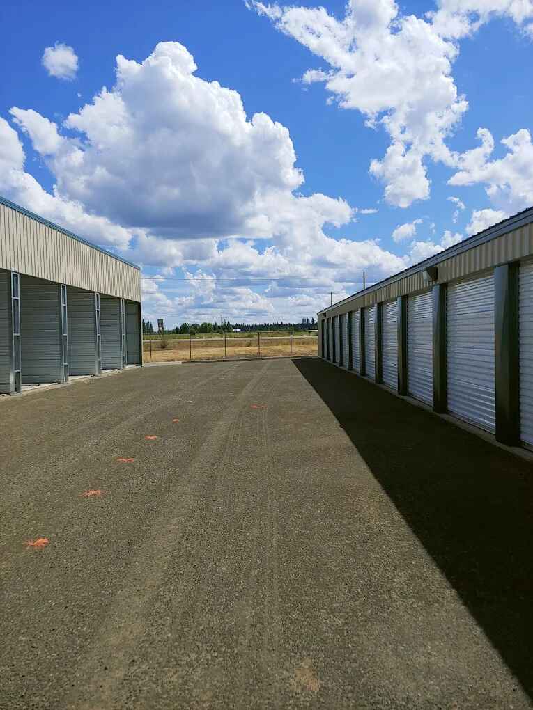 Large storage unit in Spokane