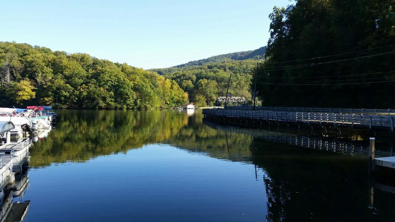 boat rentals in Lake Lure, NC