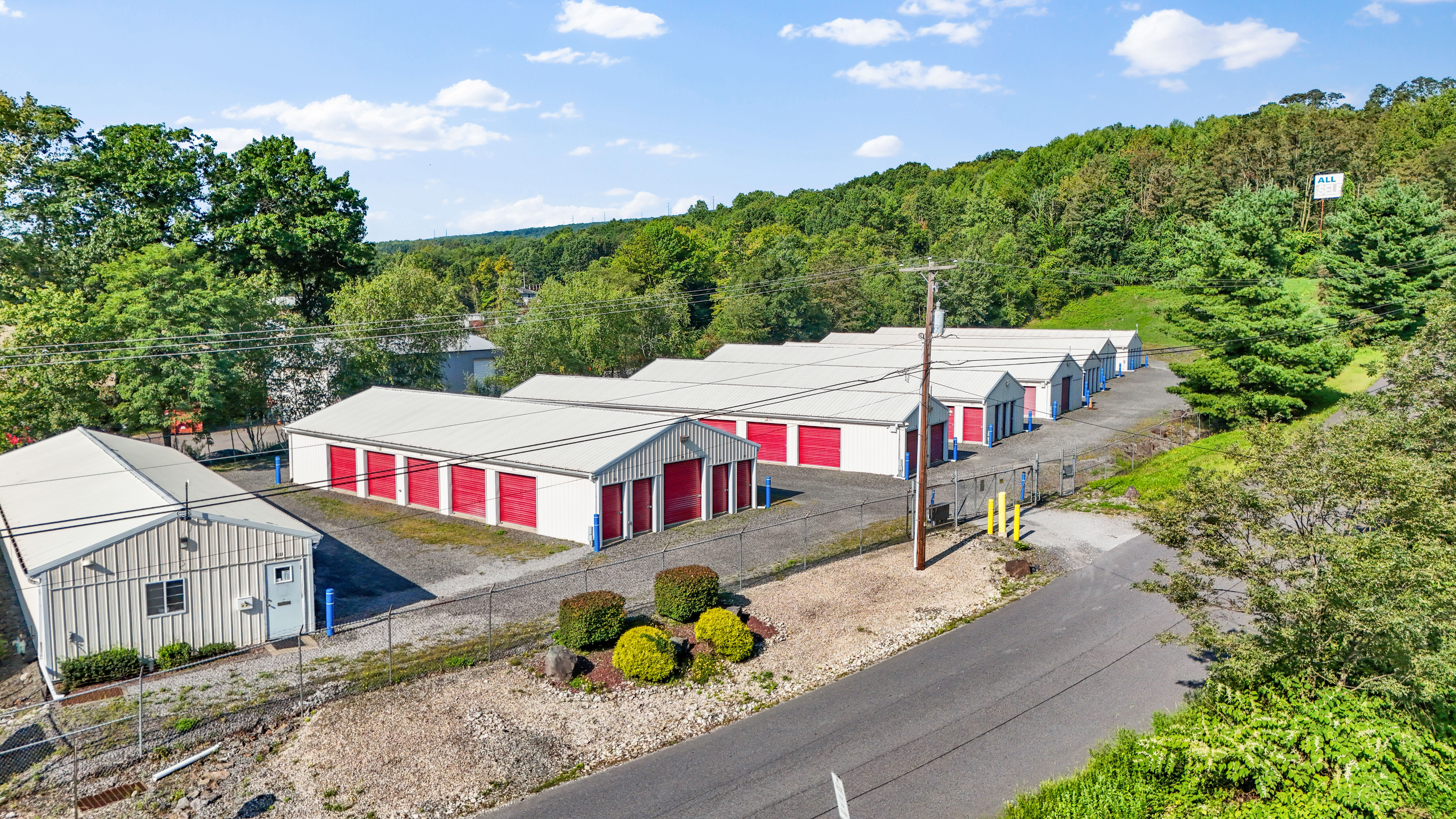 Fully Fenced & Gated Facility in Scranton, PA