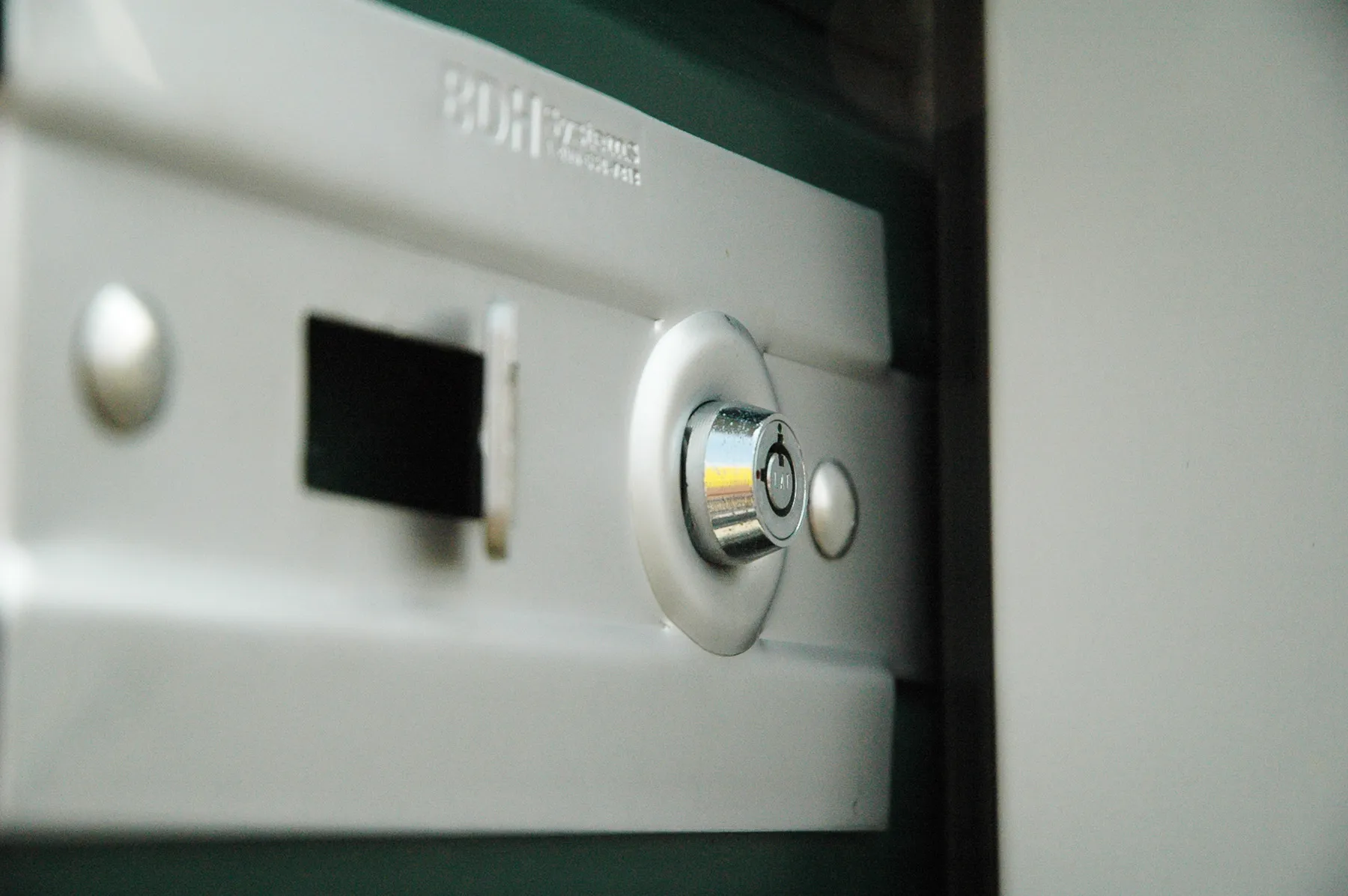 secured units in Knoxville, TN 