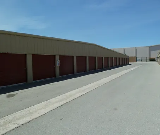 Vassar Self Storage - Drive-Up Accessible Units in Reno, NV