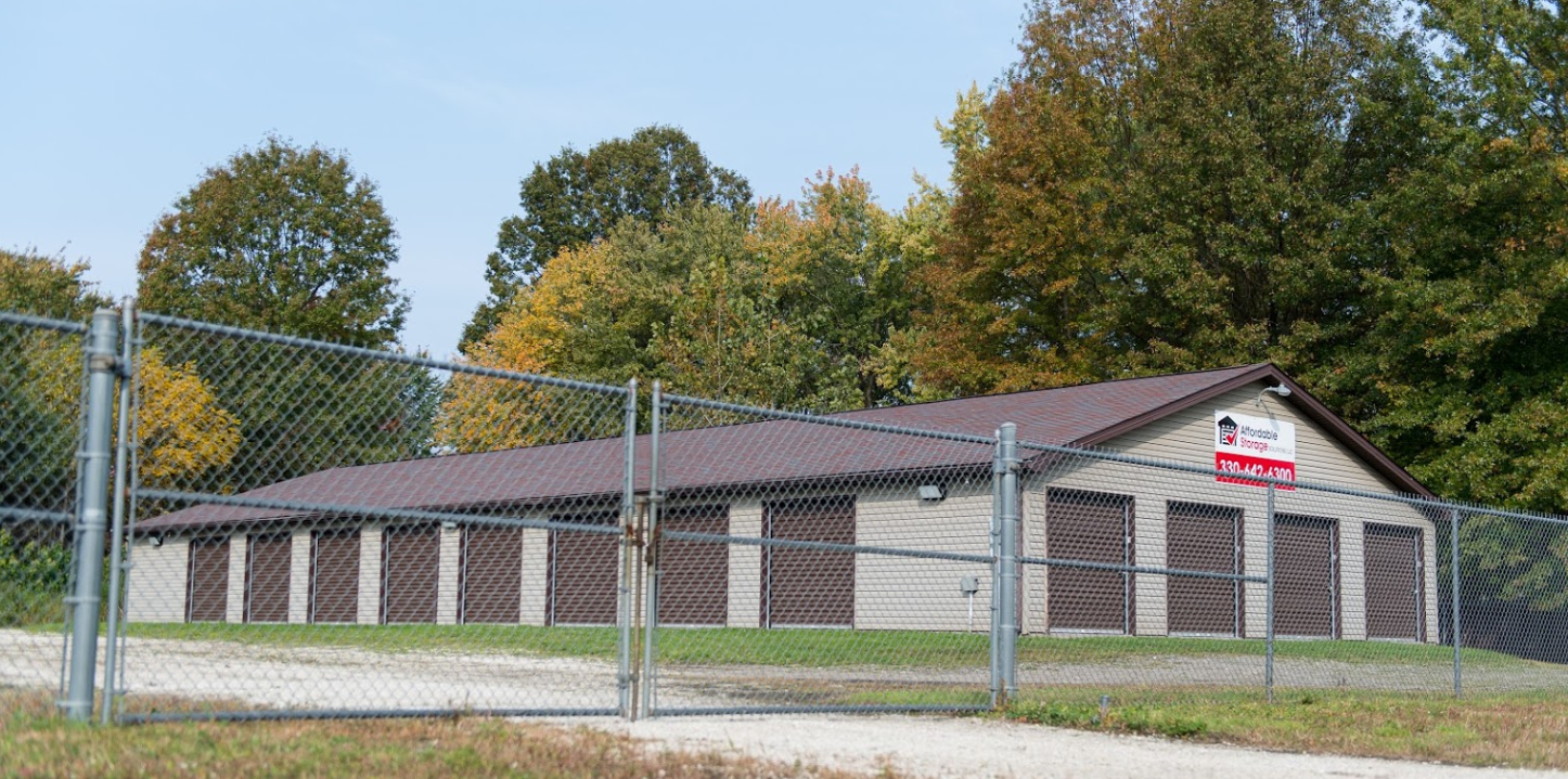 fenced and gated facility in warren oh